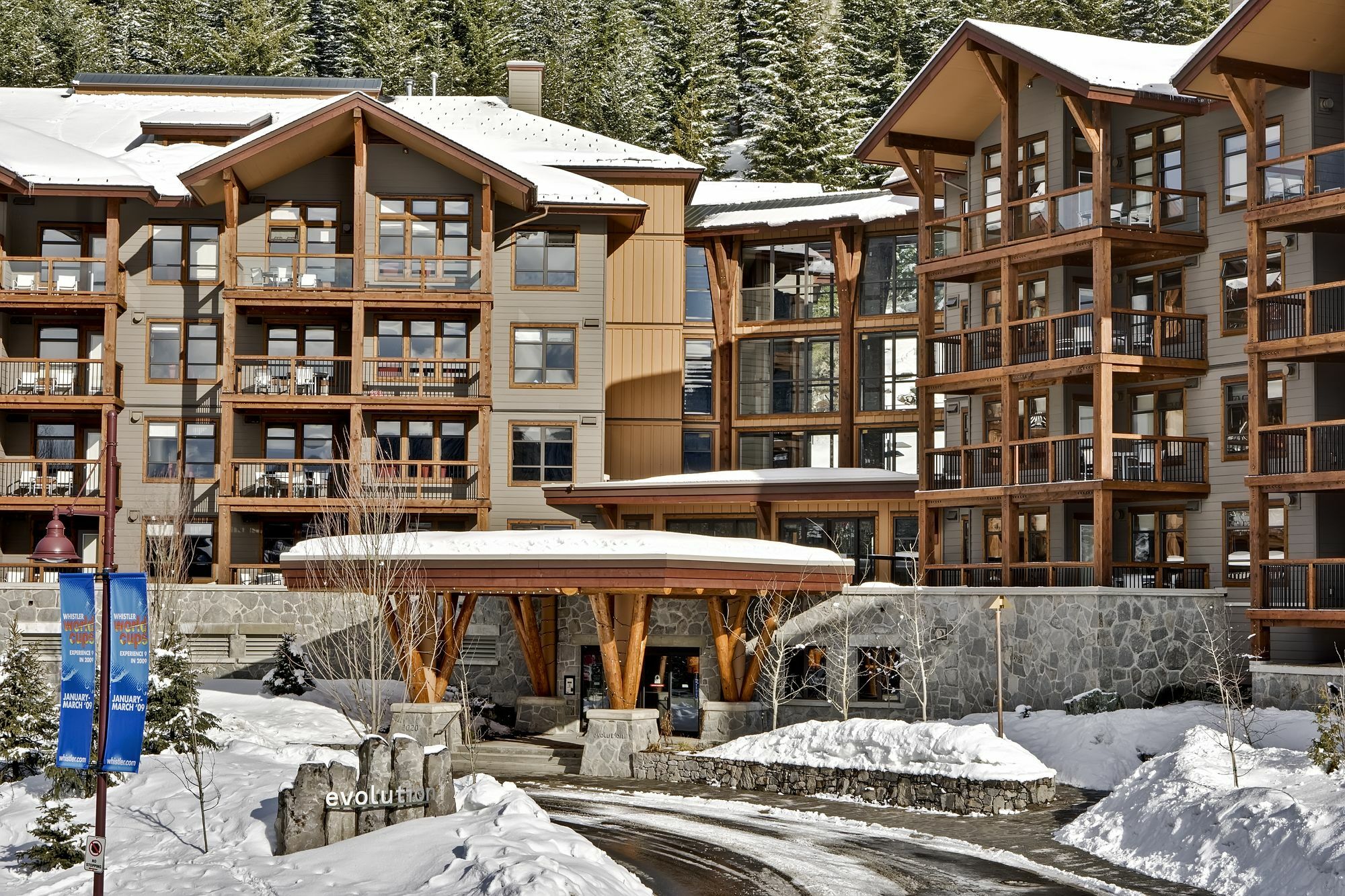 Evolution Whistler Aparthotel Exterior foto